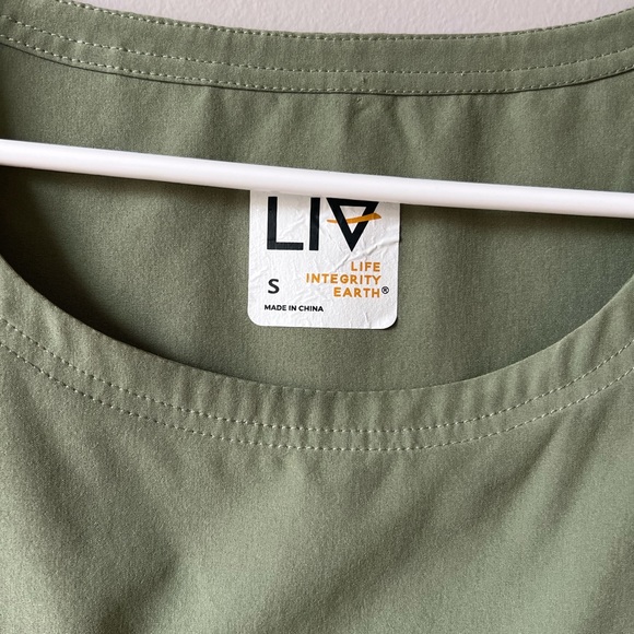 LIV Athletic Dress - Picture 3 of 4